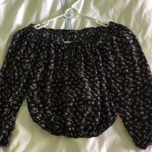 Brandy Melville off the shoulder top